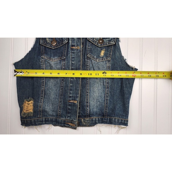 Dollhouse Distressed Studded Sleeveless Denim Vest Women Teen Size Medium - Picture 3 of 5